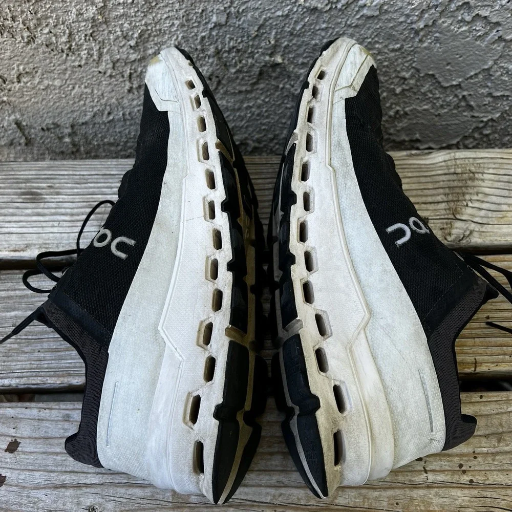 On Cloudultra 2 Shoes Men Size 10 Trail Running Black/White Sneakers
